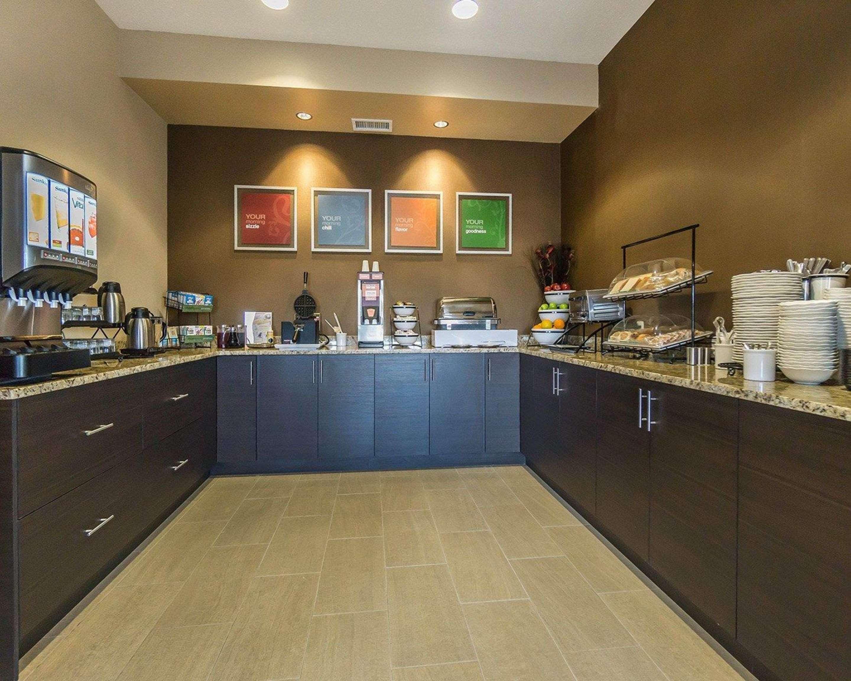 Comfort Inn & Suites Edmonton International Airport Nisku Buitenkant foto