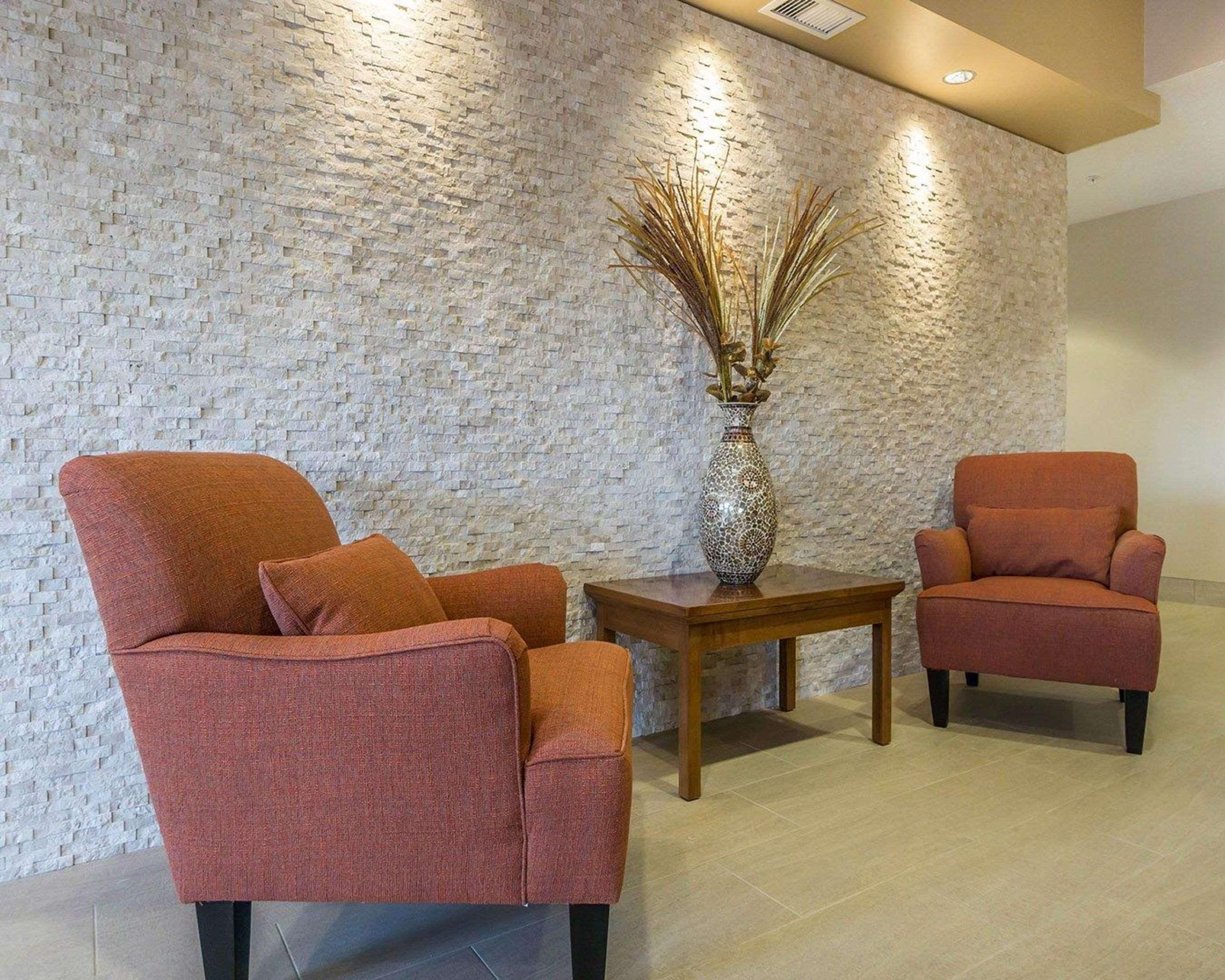 Comfort Inn & Suites Edmonton International Airport Nisku Buitenkant foto