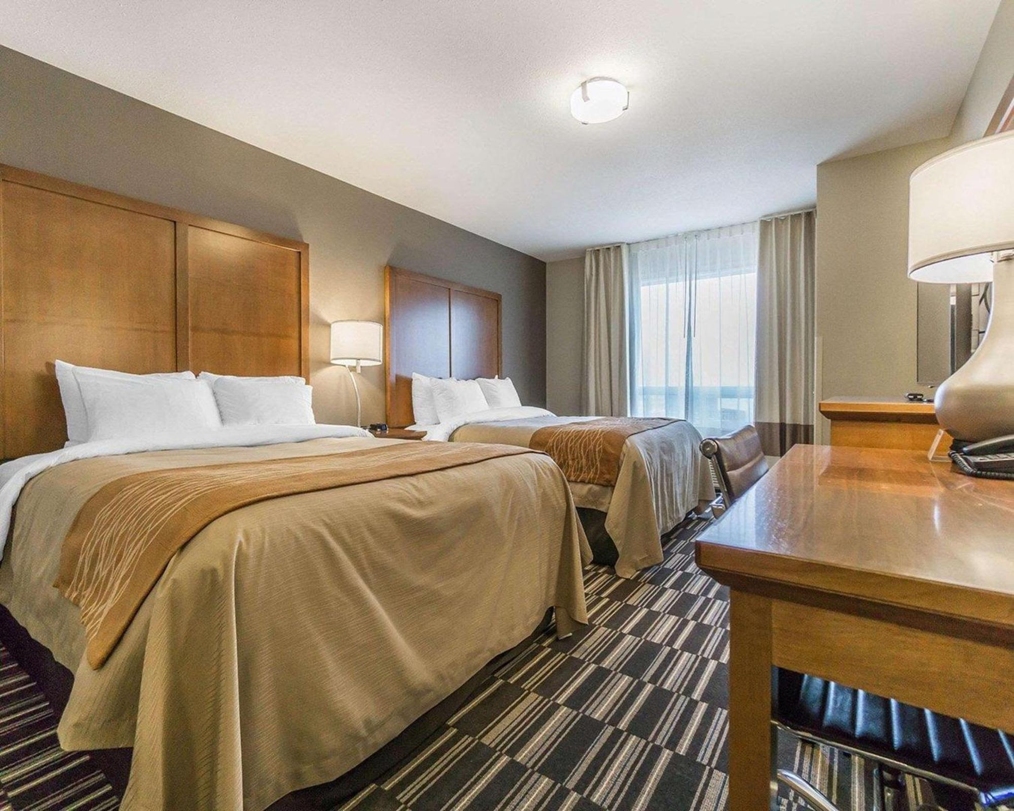 Comfort Inn & Suites Edmonton International Airport Nisku Buitenkant foto