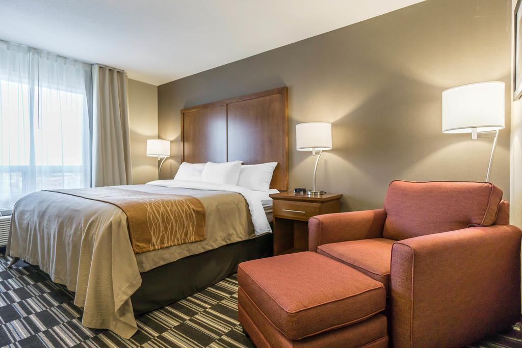 Comfort Inn & Suites Edmonton International Airport Nisku Buitenkant foto