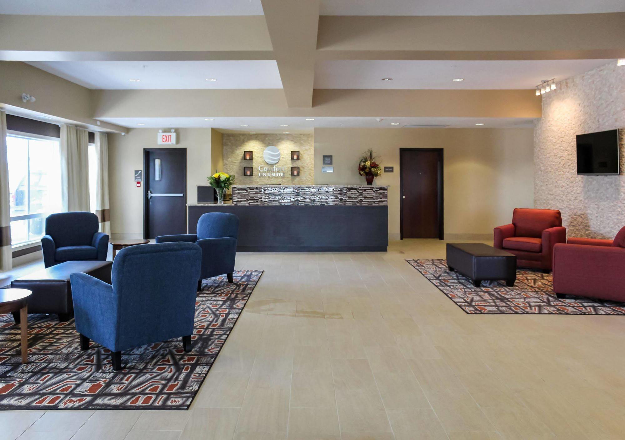 Comfort Inn & Suites Edmonton International Airport Nisku Buitenkant foto